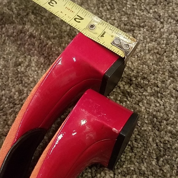 Size 8 AAAA Stuart Weitzman sandal - Picture 5 of 6